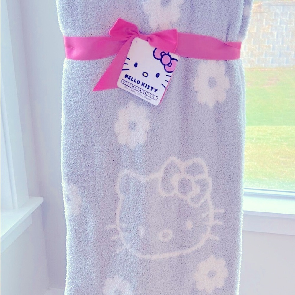 Sanrio Hello Kitty Super Soft Throw Blanket Grey & White